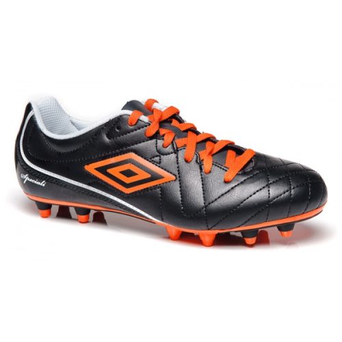 SOCCER BOOTS / CLEATS