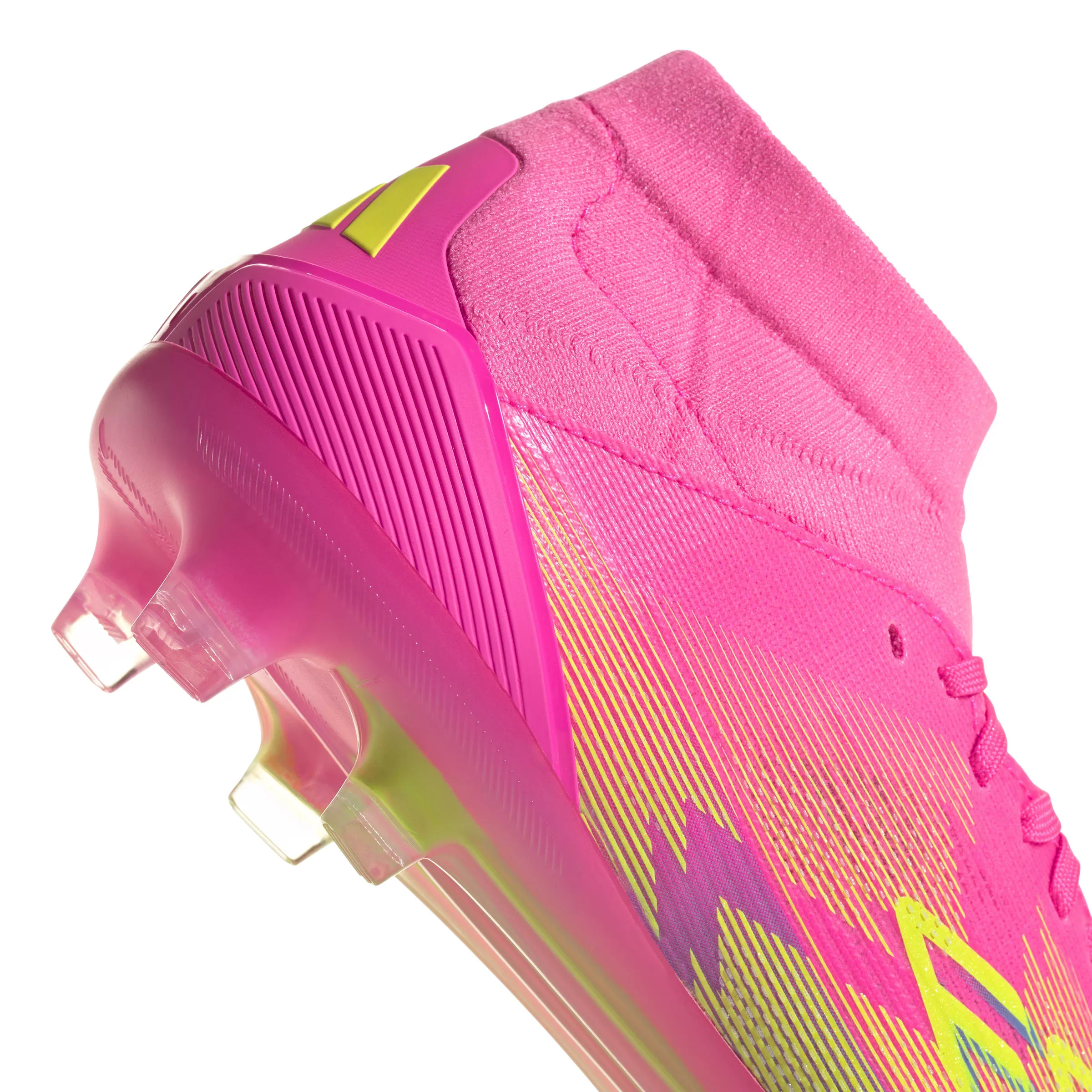 IE1461_7_FOOTWEAR_Photography_Detail View 1_white